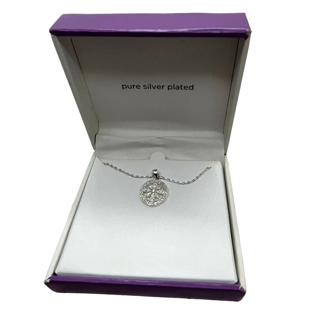 Snowflake Necklace Marked Silver Plated In Box Untested Women's Sparkling Winter